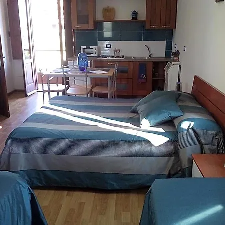 La Meridiana Bed&bike Bed and breakfast Celico